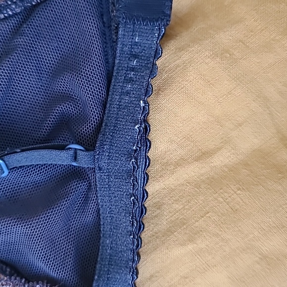 Aritzia Bralette - Picture 3 of 6